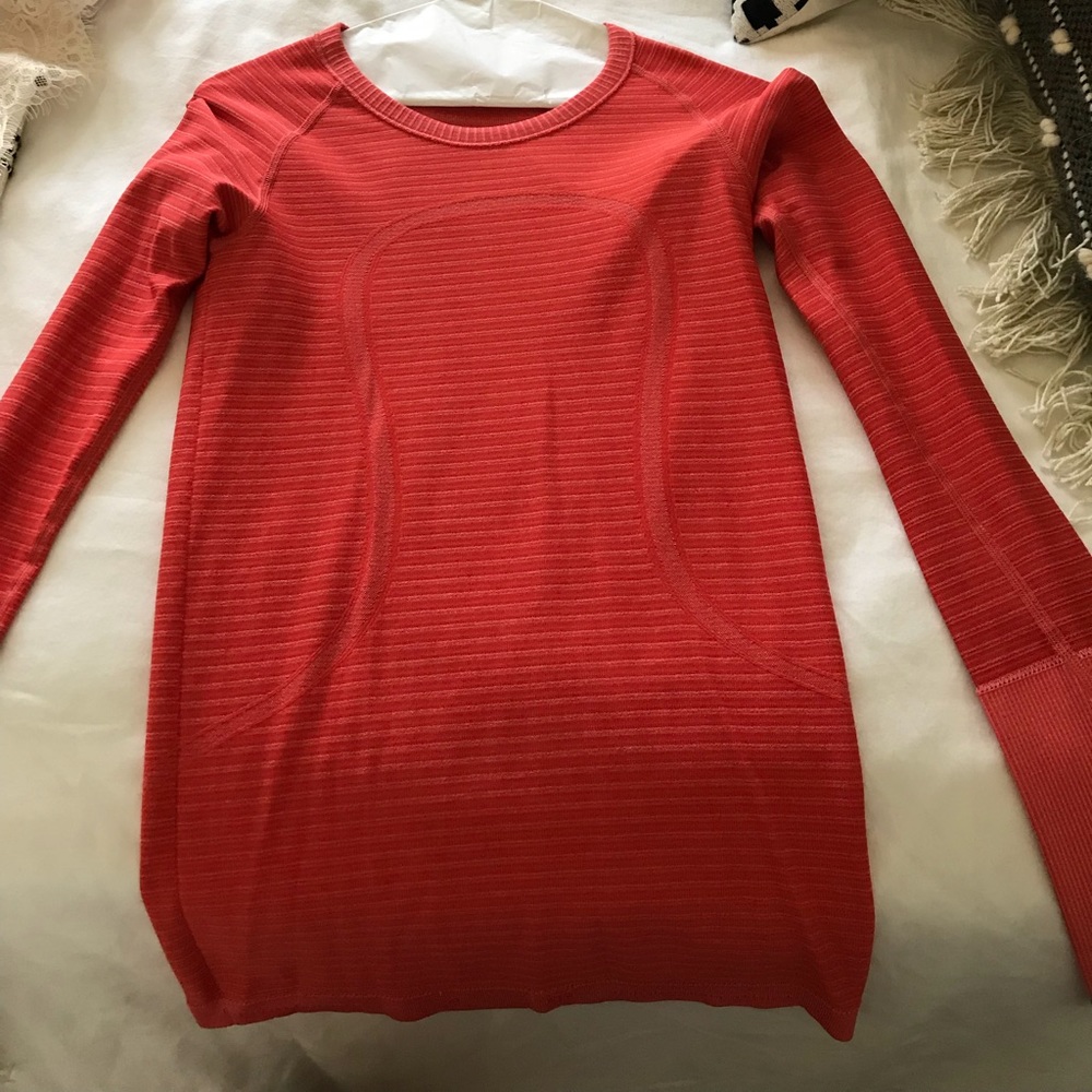 Lululemon swiftly size 4